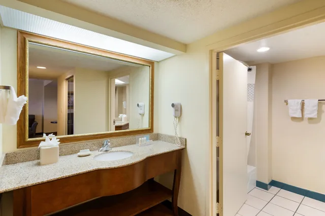 جناح بسريرين كوين مع أريكة، Hampton Inn & Suites Venice Bayside South Sarasota 6/6
