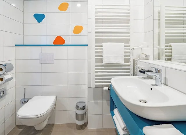 غرفة ديلوكس بسرير كوين، Ramada Encore by Wyndham Munich Messe 3/5