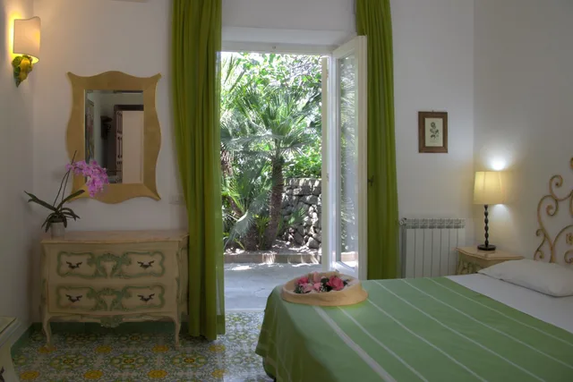 غرفة كلاسيكية ثلاثية، Hotel Semiramis 3/9