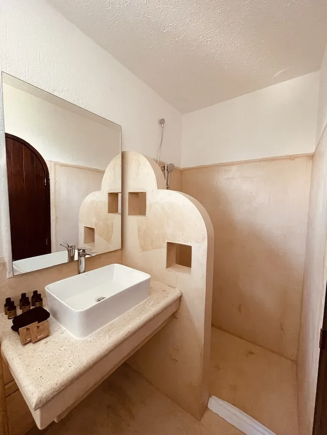 غرفة بسريرين منفصلين بإطلالة على الحديقة، Pavoreal Beach Resort 3/3