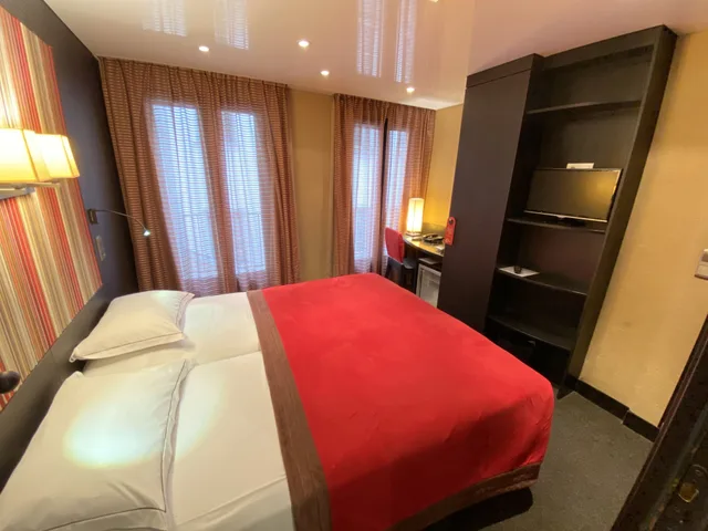 غرفة سوبيريور بسرير مزدوج، Hotel the Originals Du Vieux Saule Paris Le Maraism Ex Hotel Du Vieux Saule 1/10