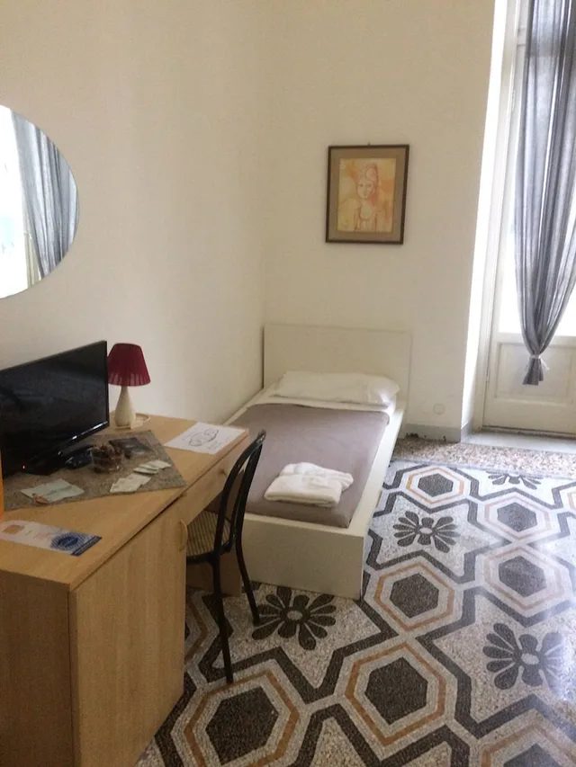 غرفة رباعية بسرير كوين وسريرين منفصلين، Guest House Roma 6/6