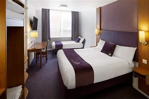 غرفة عائلية، Premier Inn London Hampstead Hotel 1/2