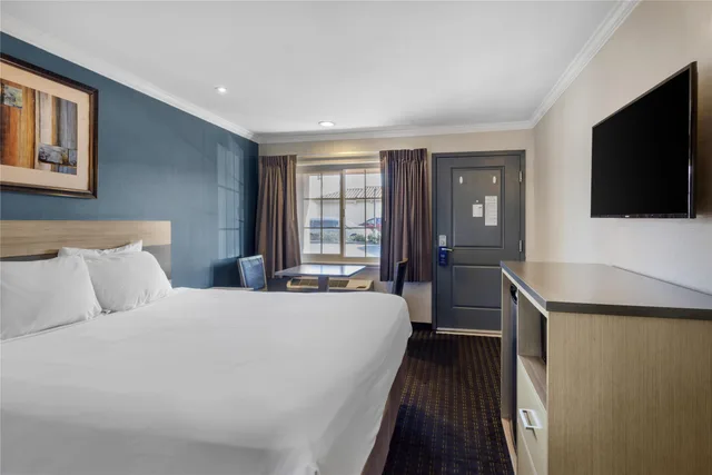 غرفة بسرير كينج، SureStay Hotel by Best Western San Rafael 1/8