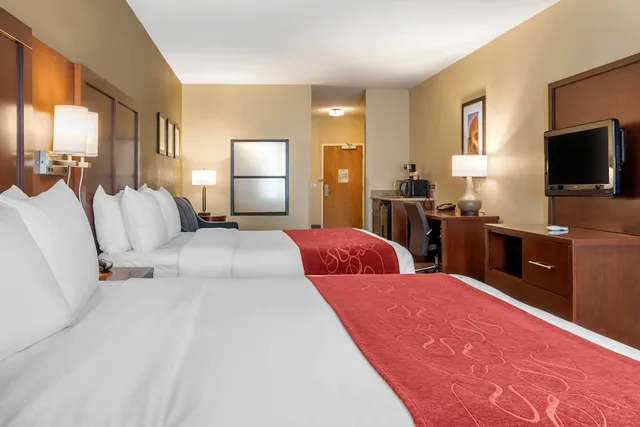 جناح بسريرين كوين مع أريكة، Comfort Suites Barstow Near I-15 1/5