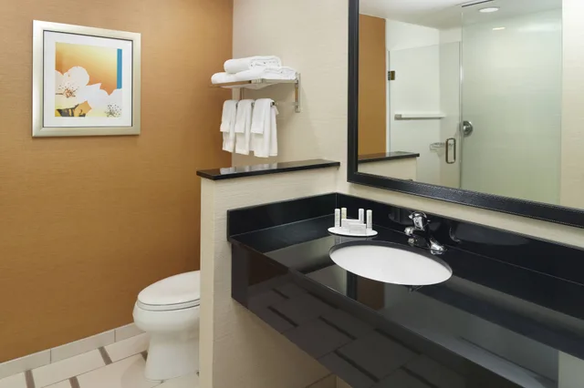 Studio, 2 Queen Beds, Sofa, Fairfield Inn Suites Fayetteville North 3/3