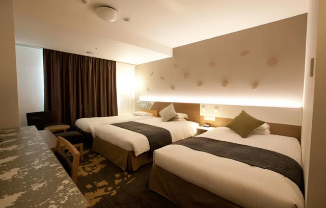 Superior Twin 1 Extra Bed, Toyama Excel Hotel Tokyu 1/1