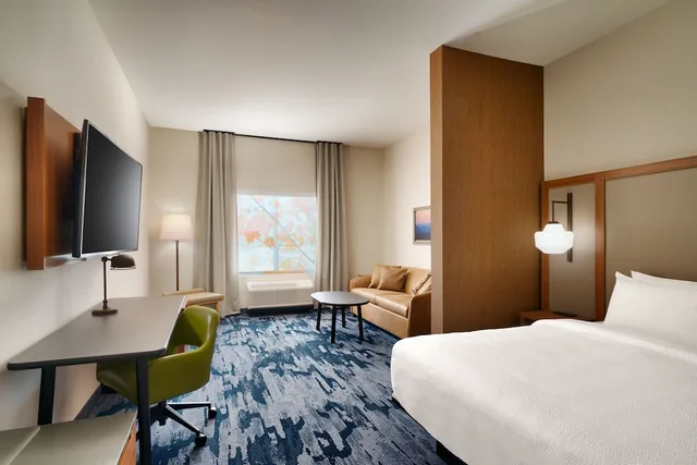 جناح بسرير كينج مع أريكة، Fairfield Inn & Suites Laurel 1/6