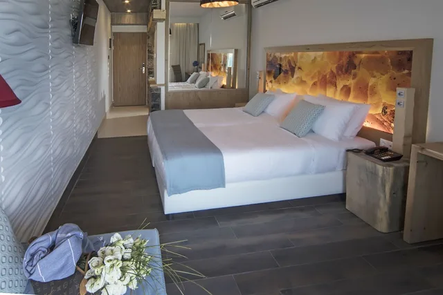 غرفة قياسية بسرير مزدوج بإطلالة على الحديقة، Elounda Orama Boutique Hotel by GHH 3/8