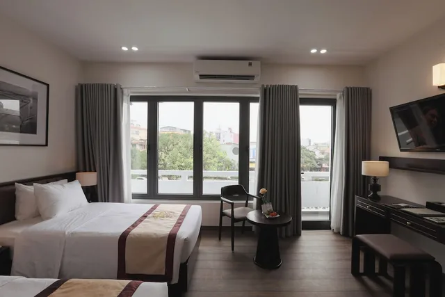 غرفة بريميير بسريرين منفصلين بإطلالة على الحديقة، Huong Giang Hotel 9/10