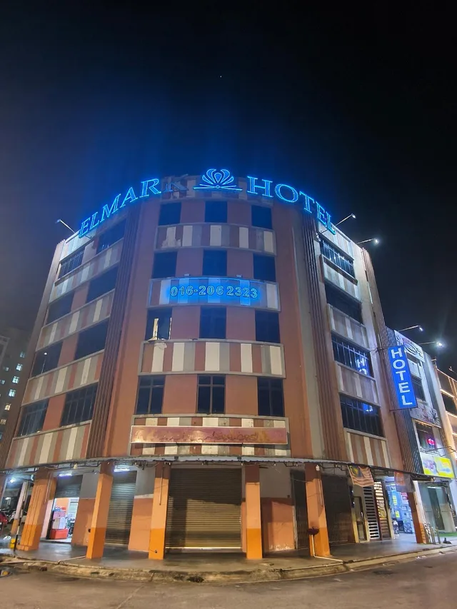 Superior, Double Bed, No Window, Elmark Hotel Johor 1/2