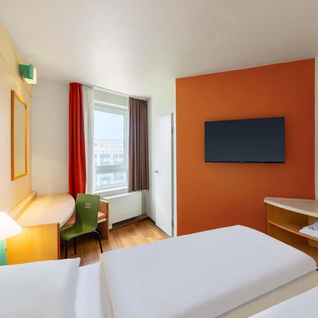 غرفة قياسية بسرير مزدوج، B&B HOTEL Bochum Hbf-Sud 2/3