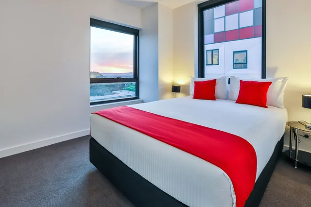 شقة عائلية بسريرين كوين بغرفتي نوم، Melbourne Knox Central Apartment Hotel 1/3