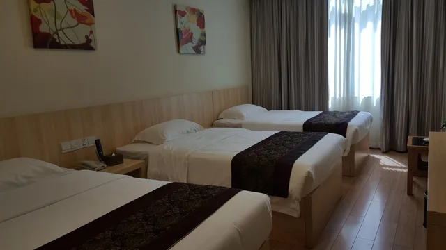 غرفة إليت ثلاثية بثلاثة أسرّة، Baiyun City Hotel 6/9