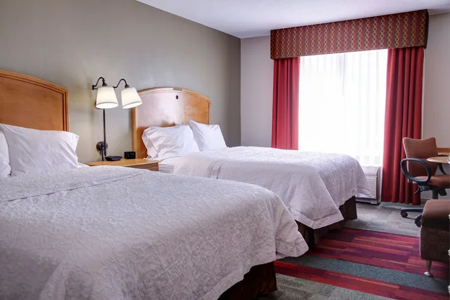 غرفة بسريرين كوين، Spark by Hilton Cedar City 2/4
