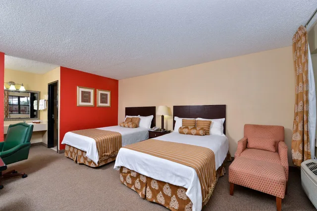 غرفة بسريرين مزدوجين، Americas Best Value Inn & Suites Victoria 1/2