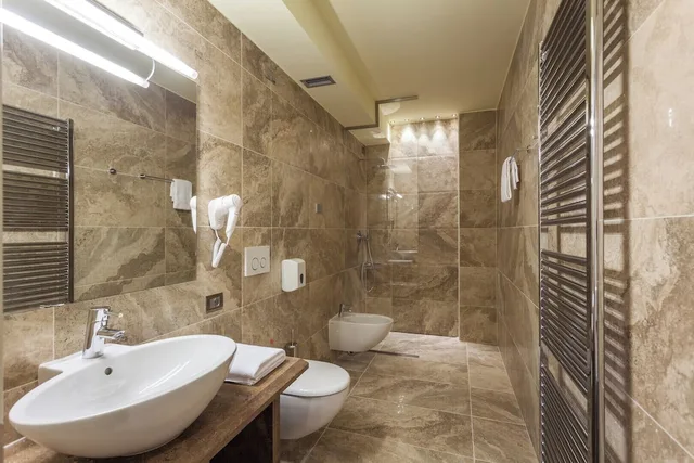 غرفة كلاسيكية بسريرين منفصلين بشرفة، Hotel Garda 7/8