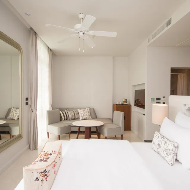 جناح جونيور بحوض استحمام، LITTLE NYONYA HOTEL 3/5
