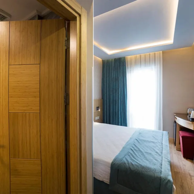 غرفة بسرير كينج، The Meretto Hotel Laleli 3/4