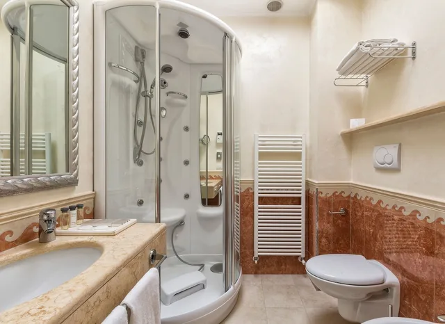 غرفة بريميوم بسريرين منفصلين، Hotel Tiffany S 2/3