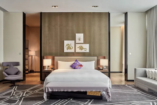 1 Bedroom, Fantastic, Club, Suite, King Bed، W Guangzhou Hotel 2/5
