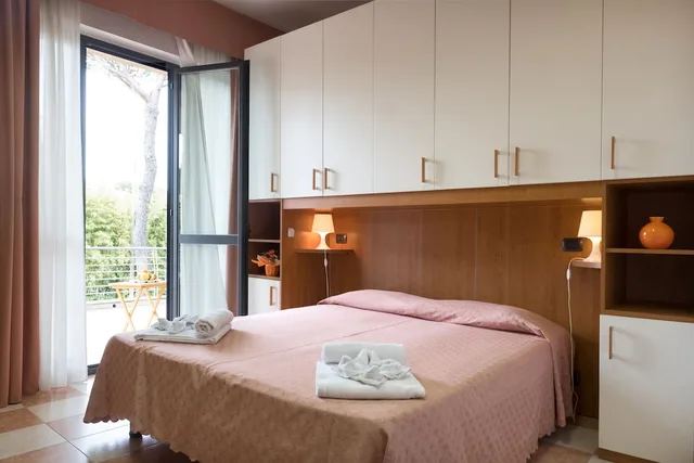 غرفة بسرير كوين، Hotel Maita 1/4