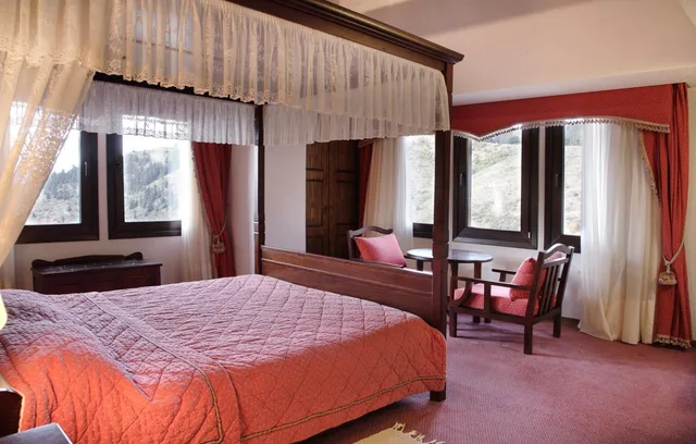 Junior Suite, Montana Hotel Spa 1/2