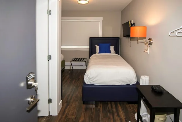 غرفة بسريرين منفصلين، Queens Hotel 3/4