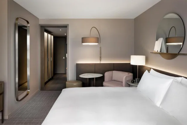 غرفة كلاسيكية بسرير كينج، Fairmont Century Plaza Los Angeles 1/1