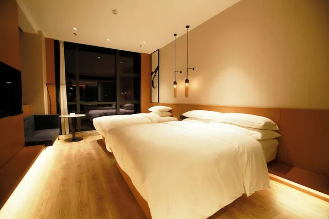 غرفة عائلية بسرير كينج بإطلالة على المدينة، Fairfield by Marriott Zibo 3/4