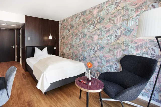 غرفة أساسية بسرير كوين، Parkhotel Heilbronn 3/4
