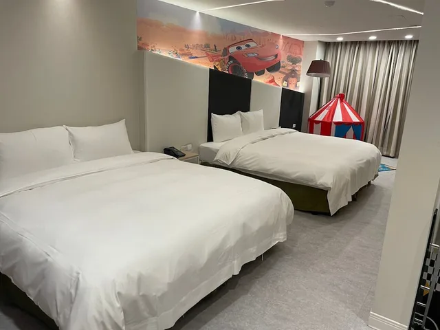 Senior, Tower, Loft, 2 Queen Beds, Terrace، Arnold Villes Springs 1/1