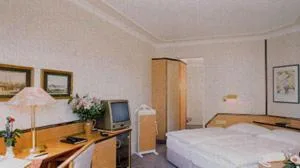 غرفة بسرير كينج بشرفة، Hotel Senator Hamburg 2/3
