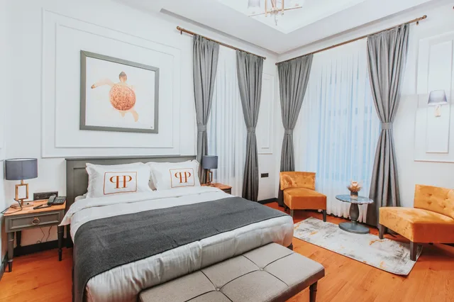 جناح جونيور بسرير كوين مع أريكة، Ferman Port Hotel 4/10