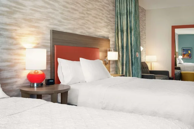 استوديو بسريرين كوين لذوي الإعاقة، Home2 Suites by Hilton Minneapolis University Area 2/2