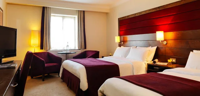 غرفة بسرير مزدوج أو سريرين منفصلين، Cavan Crystal Hotel 3/3