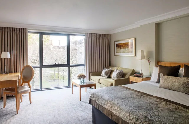 غرفة عائلية بسرير مزدوج أو سريرين منفصلين، Rhinefield House Hotel 1/3