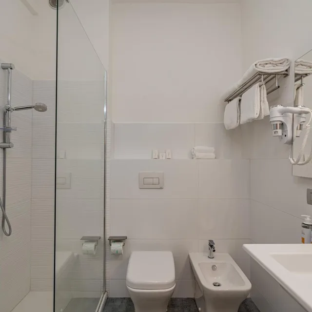 Double Room with balcony, Hotel Calabona 2/5