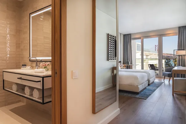 Standard, Twin Beds, River View, Hyatt Regency Lisbon 9/10