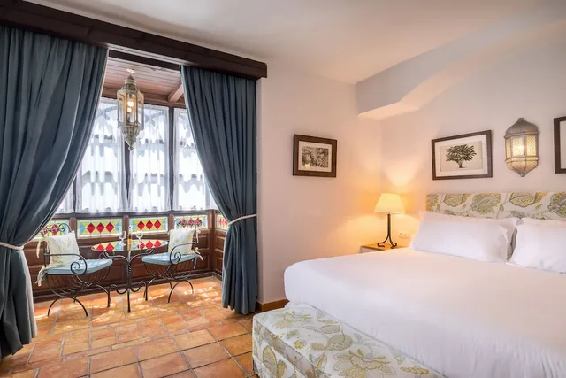 غرفة جونيور بسرير كينج، La Bobadilla, a Royal Hideaway Hotel 1/10