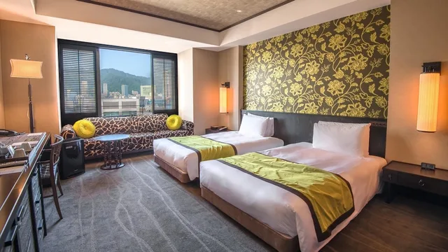 Room, Twin Beds, Harbour View, Oriental Floor، Oriental Hotel 2/9