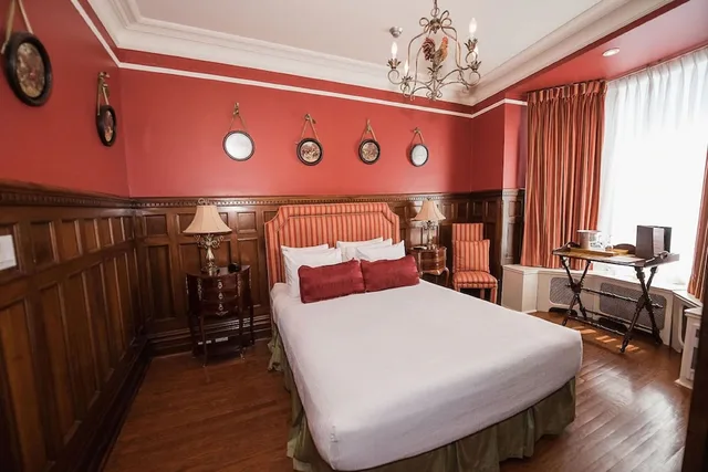 غرفة سوبيريور بسرير كوين، Manoir Sherbrooke 1/3