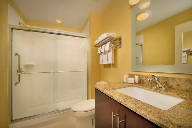 استوديو بسرير كينج، Towneplace Suites Eagle Pass 2/3