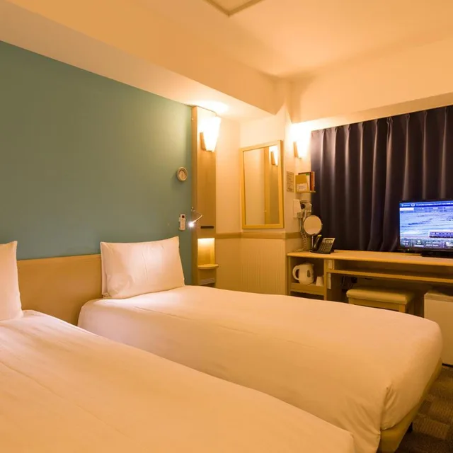 غرفة بسريرين منفصلين للمدخنين، Toyoko Inn Matsudo-eki Higashi-guchi 1/10