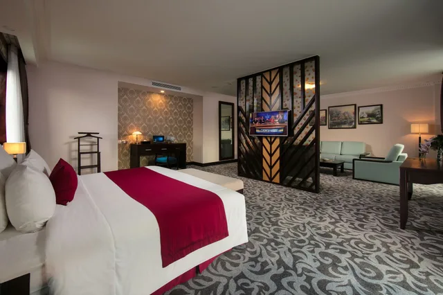 جناح ملكي بإطلالة على الجبل، Swiss-Belresort Tuyen Lam Dalat 3/10