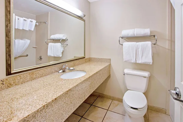غرفة بسريرين كوين، La Quinta Inn & Suites by Wyndham Ruidoso Downs 5/9