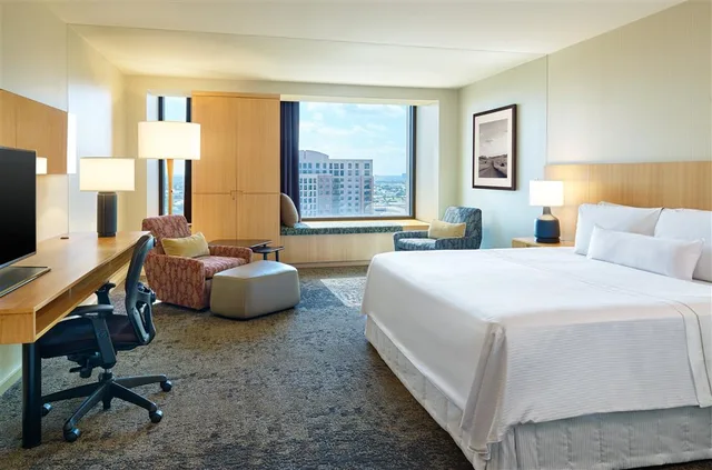 Deluxe, Double Bed, The Westin Galleria Dallas 3/4