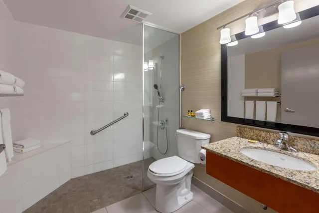 جناح، Best Western Plus Rose City Suites 5/6
