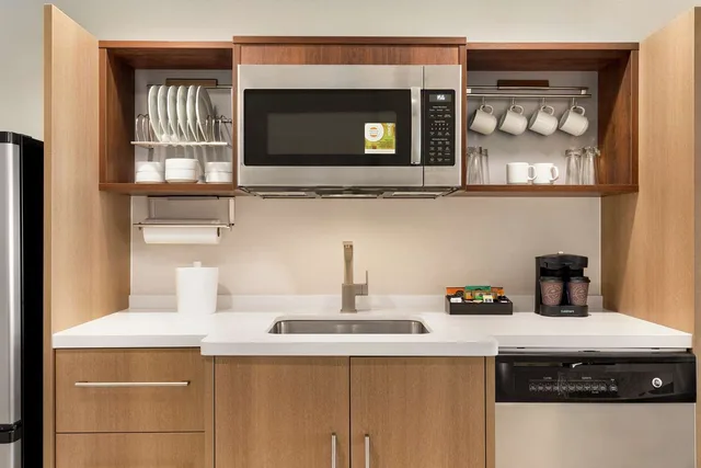 جناح استوديو بسرير كينج، Home2 Suites by Hilton Harrisburg North 1/3