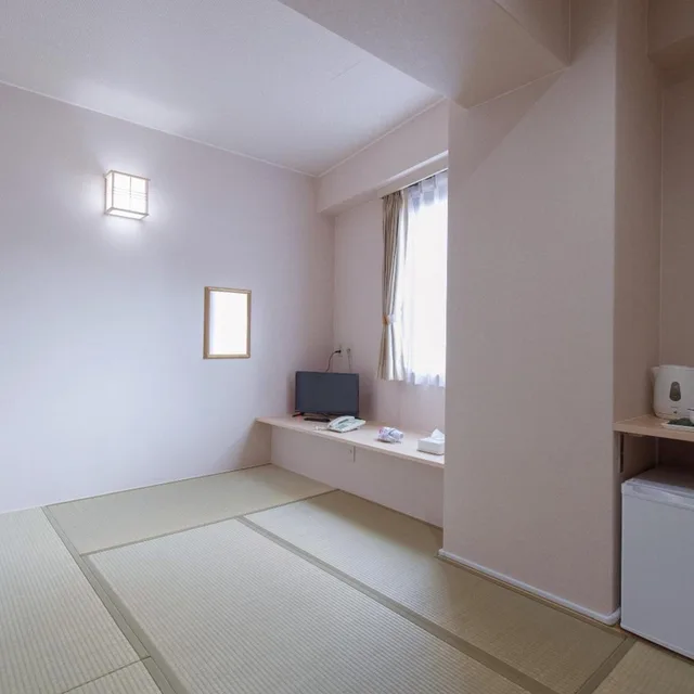 غرفة يابانية بفراش فوتون، Tabist Sasebo Palace Hotel 2/3
